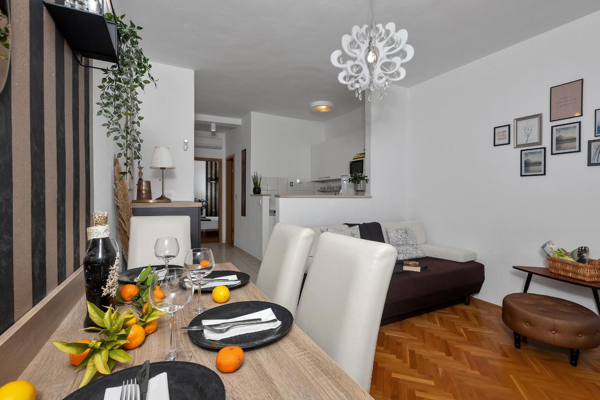 Apartments Strada Tučepi Habitación foto